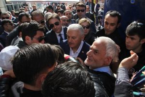 Başbakan Yıldırım'a Kilis'te yoğun ilgi