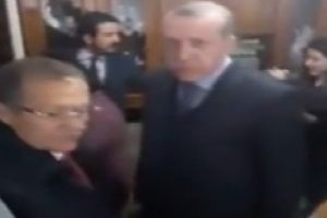 Cumhurbaşkanı Erdoğan'dan s&uuml;rpriz ev ziyareti