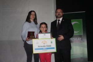Bursa'da sigara ve i&ccedil;kinin zararlarını anlattılar, &ouml;d&uuml;l&uuml; kaptılar