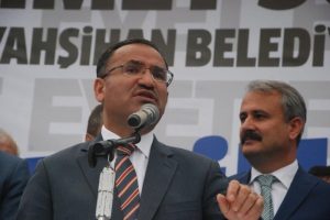 Bozdağ: "Referandum memleket ve T&uuml;rkiye meselesidir"