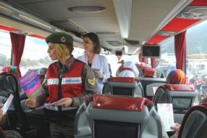 Bursa'da jandarma bu kez kanserle savaş i&ccedil;in ara&ccedil;ları durdurdu