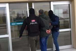 Bitlis'te PKK/KCK operasyonu: 11 g&ouml;zaltı