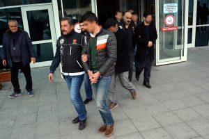 12 ilde FET&Ouml; operasyonu: 13 g&ouml;zaltı