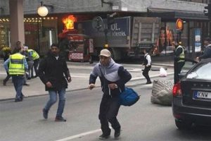 İsve&ccedil; g&uuml;venlik &ouml;nlemlerini artırıyor