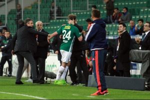 Bursaspor'un gen&ccedil; stoperi Ertuğrul: "Bir hatam olduysa affola"