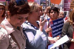 CHP Kadın Kolları eski Genel Başkanı 'evet' a&ccedil;ıklaması