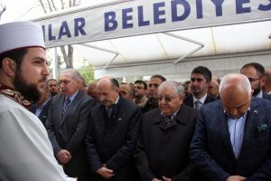 Bakan M&uuml;ezzinoğlu'nun acı g&uuml;n&uuml;