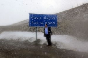 Erzurum'da Nisan ayında kar