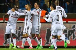 Beşiktaş golc&uuml;leriyle şampiyonluğa y&uuml;r&uuml;yor