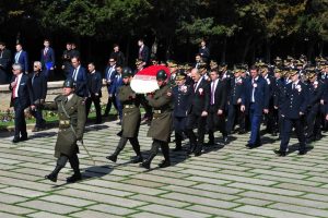 Emniyet personeli Anıtkabir'i ziyaret etti