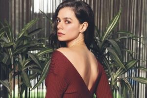 &Ouml;zge &Ouml;zpirin&ccedil;ci yeminini bozdu