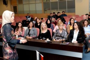 Bursa'da belediye personeline kanser semineri