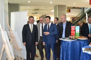 'Şehrin Işıkları' Bursa Gemlik'te sergilendi