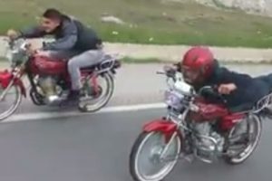 Trafiği tehlikeye d&uuml;ş&uuml;ren gen&ccedil;lere ceza yağdı