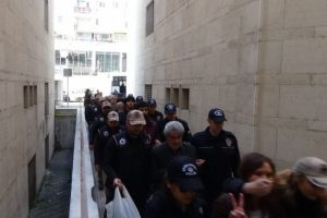 Bursa'daki ter&ouml;r &ouml;rg&uuml;t&uuml; operasyonunda 2 tutuklama