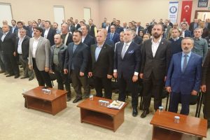 AKP'li K&uuml;l&uuml;nk Bursa'da konuştu: "16 Nisan istiklal savaşıdır"
