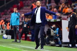 Tudor, Cimbom'a iyi gelmedi