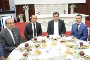 Bursa Yıldırım Belediye Başkanı Edebali, Ağrılı muhtarları ağırladı