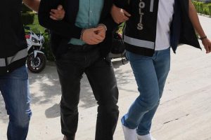 FET&Ouml;'c&uuml; eski MİT g&ouml;revlisi 2 kişi tutuklandı