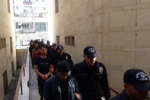 Bursa'daki ter&ouml;r &ouml;rg&uuml;t&uuml; operasyonunda 10 tutuklama