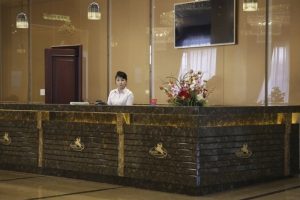 Kim'in uğruna Instagram'ı engellediği otel a&ccedil;ıldı