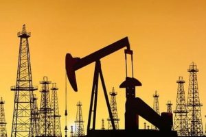 OPEC'in petrol &uuml;retimi martta d&uuml;şt&uuml;