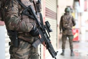 Hakkari'de &ouml;zel g&uuml;venlik b&ouml;lgesi uygulaması
