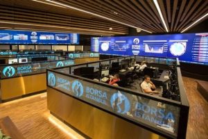 Borsa g&uuml;n&uuml; yatay tamamladı
