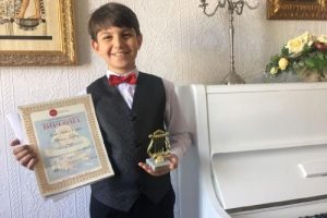 Bursa'da eğitim alan 'Harika &Ccedil;ocuk' Mert'ten Almanya'da b&uuml;y&uuml;k başarı