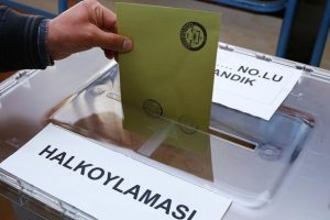 Halk oylaması i&ccedil;in son &uuml;&ccedil; g&uuml;n