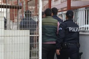 15 ilde 23 asker FET&Ouml;'den tutuklandı