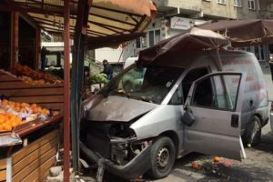 İstanbul'da bonzai faciasından son anda d&ouml;n&uuml;ld&uuml;