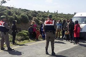 İzmir'de Yunanistan'a ge&ccedil;meye &ccedil;alışan 38 kişi yakalandı
