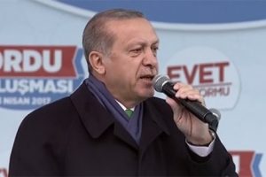 Erdoğan: T&uuml;rkiye'ye ihanet eden taş kesilir