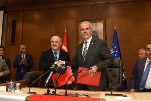 Bursa BUSKİ'de davullu zurnalı toplu s&ouml;zleşme sevinci