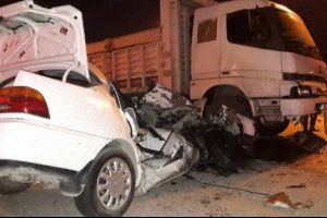 Kamyon otomobili bi&ccedil;ti: 1 &ouml;l&uuml;