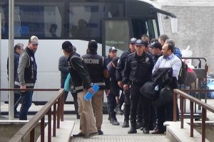 Bursa'daki FET&Ouml; soruşturması Bank Asya y&ouml;neticilerine sı&ccedil;radı