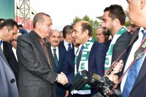 Bursa Yıldırım Belediye Başkanı Edebali'nin şiiri tıklanma rekorları kırıyor