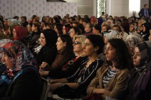 Eğitimi yarım kalan kadın ve &ccedil;ocuklar i&ccedil;in &ouml;rnek proje