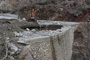 Adıyaman'da sel felaketi: K&ouml;pr&uuml;ler yerinden s&ouml;k&uuml;ld&uuml;
