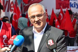 CHP Bursa B&uuml;y&uuml;kşehir Belediye Başkan adayı Şahin'den referandum a&ccedil;ıklaması