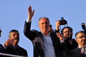 İnce: 'Evet &ccedil;ıkarsa 300 bin memuru tasfiye edecekler'