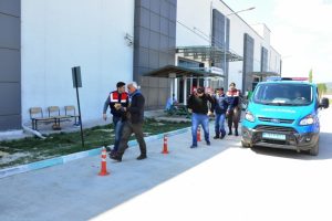 Bursa'da lahit tarlasında 10 defineci su&ccedil;&uuml;st&uuml; yakalandı