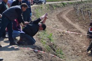Denizli'de devrilen trakt&ouml;r&uuml;n altında kalan 2 kuzen &ouml;ld&uuml;