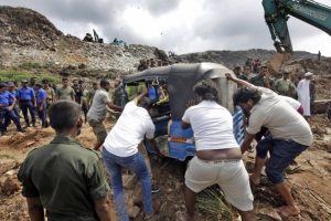 Sri Lanka'da &ccedil;&ouml;p dağı patlamasında 19 kişi &ouml;ld&uuml;
