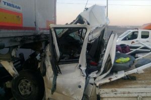 Kocaeli'de feci kaza: 1 &ouml;l&uuml;, 2 yaralı