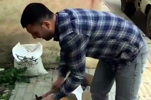 Bursa'da &ccedil;ini ustası m&uuml;şterisine kızınca &ccedil;inileri par&ccedil;aladı