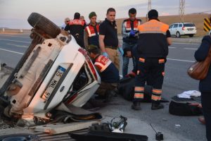 Otomobil su kanalına u&ccedil;tu: 1 &ouml;l&uuml;