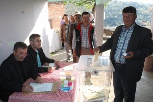 Bu mahallede oy verme işlemi 12 dakika s&uuml;rd&uuml;