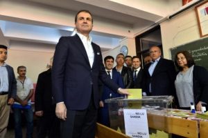 AB Bakanı &Ccedil;elik: Tecelli eden irade başımızın tacıdır
